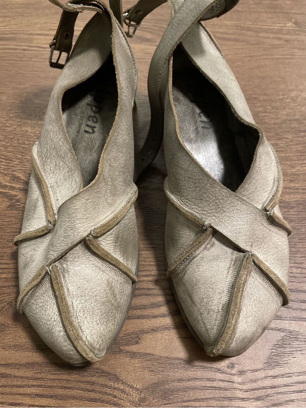 Trippen GREY Leather Court Shoe With Ankle Strap Shoes EU size 39 US 8-8.5